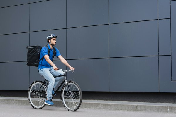 Livraison de produits naturels en bicyclette à Rennes : rapide et écolo